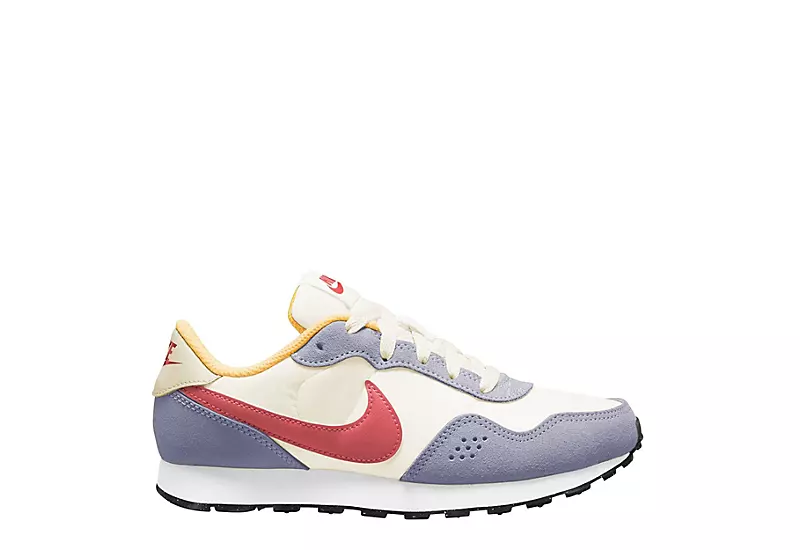 Nike Girls Valiant Sneaker - Ivory 3 Nike Girls Valiant Sneaker - Ivory - Image 2